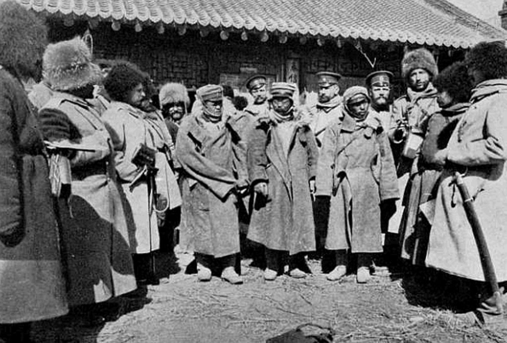 Допрос пленных японцев в штабе 2-й армии. Фото: mirtesen.ru