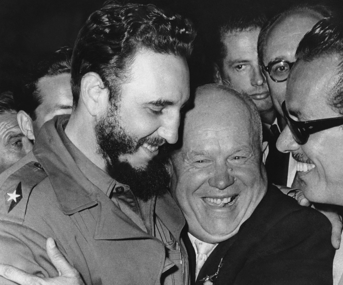Фидель Кастро и Никита Хрущев. Фото: Marty Lederhandler / AP / TASS