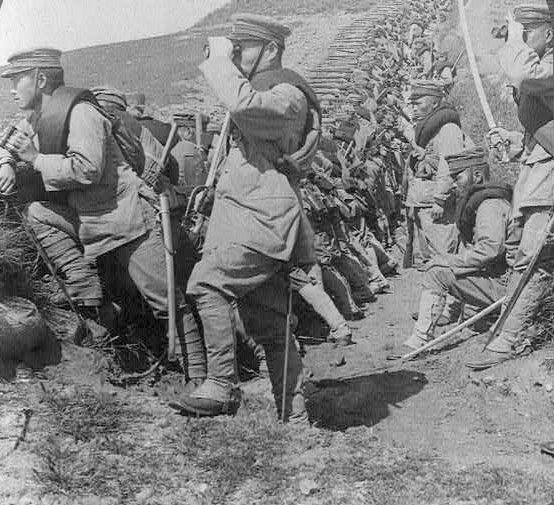1905 год. Японские войска ожидают атаку русской кавалерии. Фото: andreysst.livejournal.com