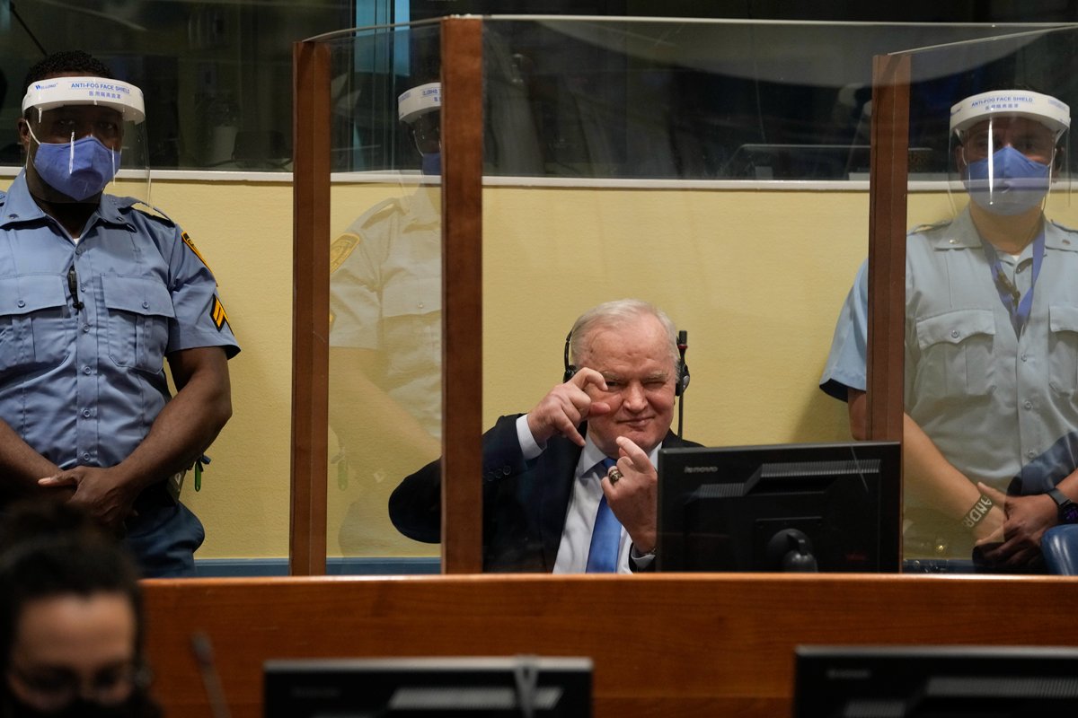 Ратко Младич в зале суда в Гааге. Фото: AP / TASS