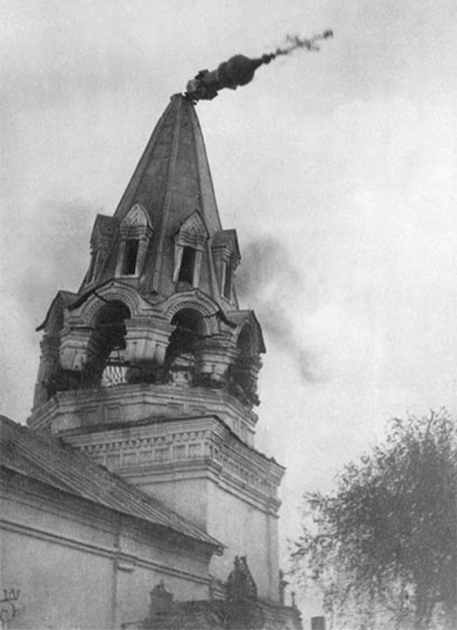 Муром. Церковь Николы Зарядного, взрыв колокольни. 1930 год