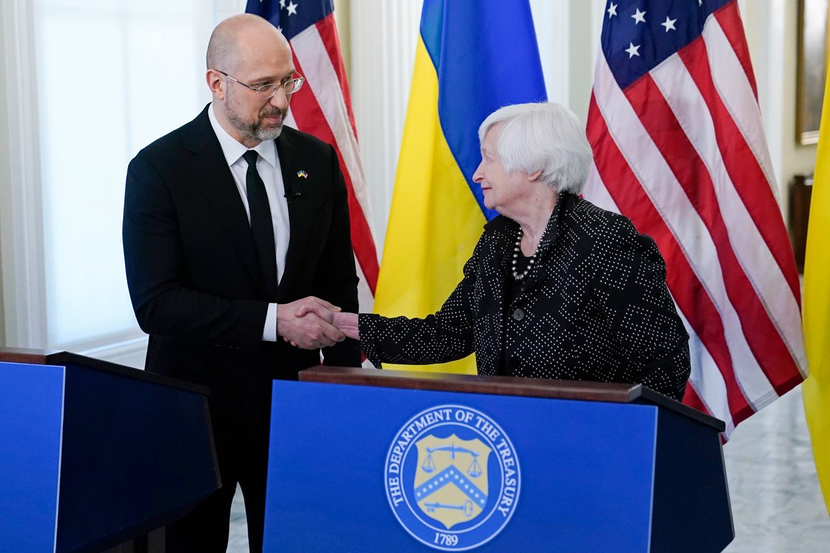 Встреча премьер-министра Украины Дениса Шмыгаля и министра финансов США Джанет Йеллен в Вашингтоне. Фото: AP / ТАСС