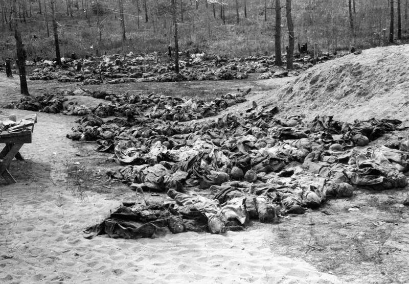 Катынь,1940 год. Ряды эксгумированных тел польских офицеров. Фото: IMAGO / piemags