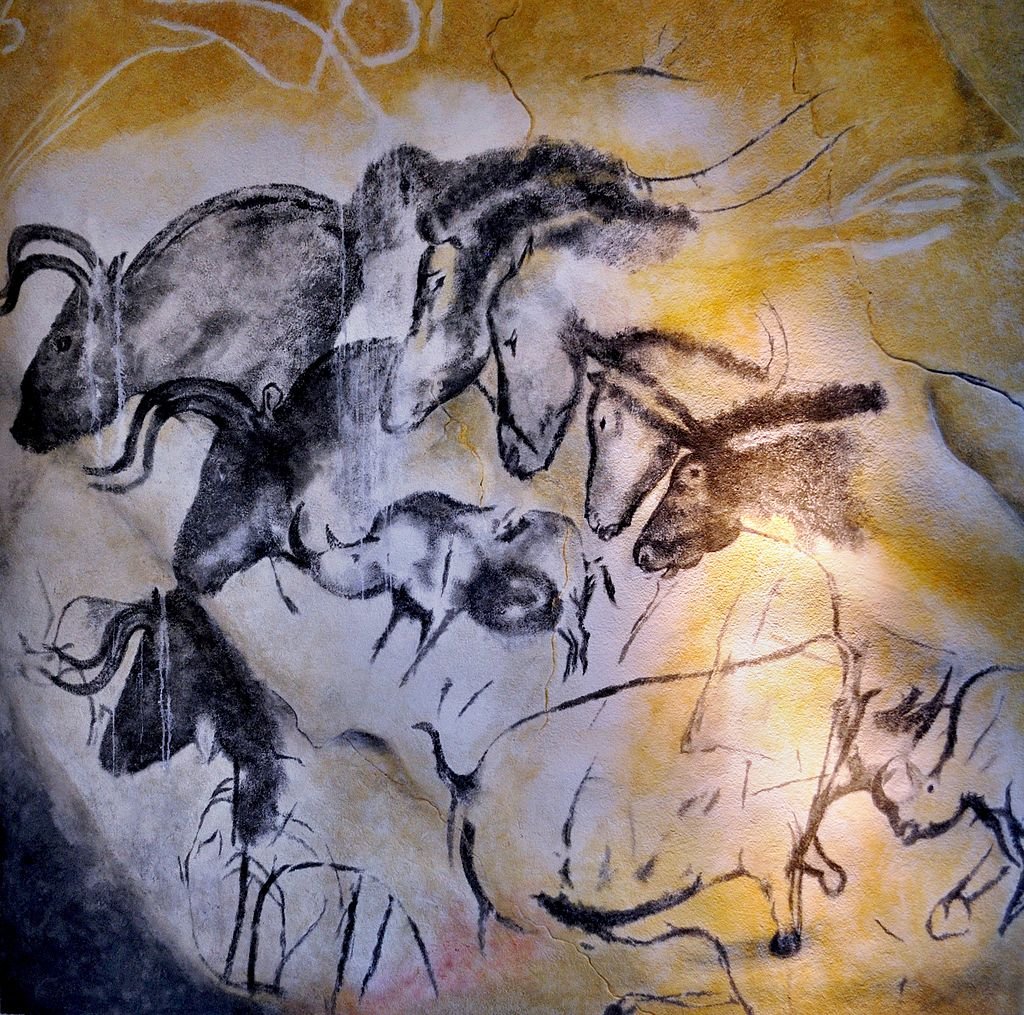 Изображения копытных тарпанов и шерстистых носорогов в пещере Шове на юге Франции. Фото: википедия