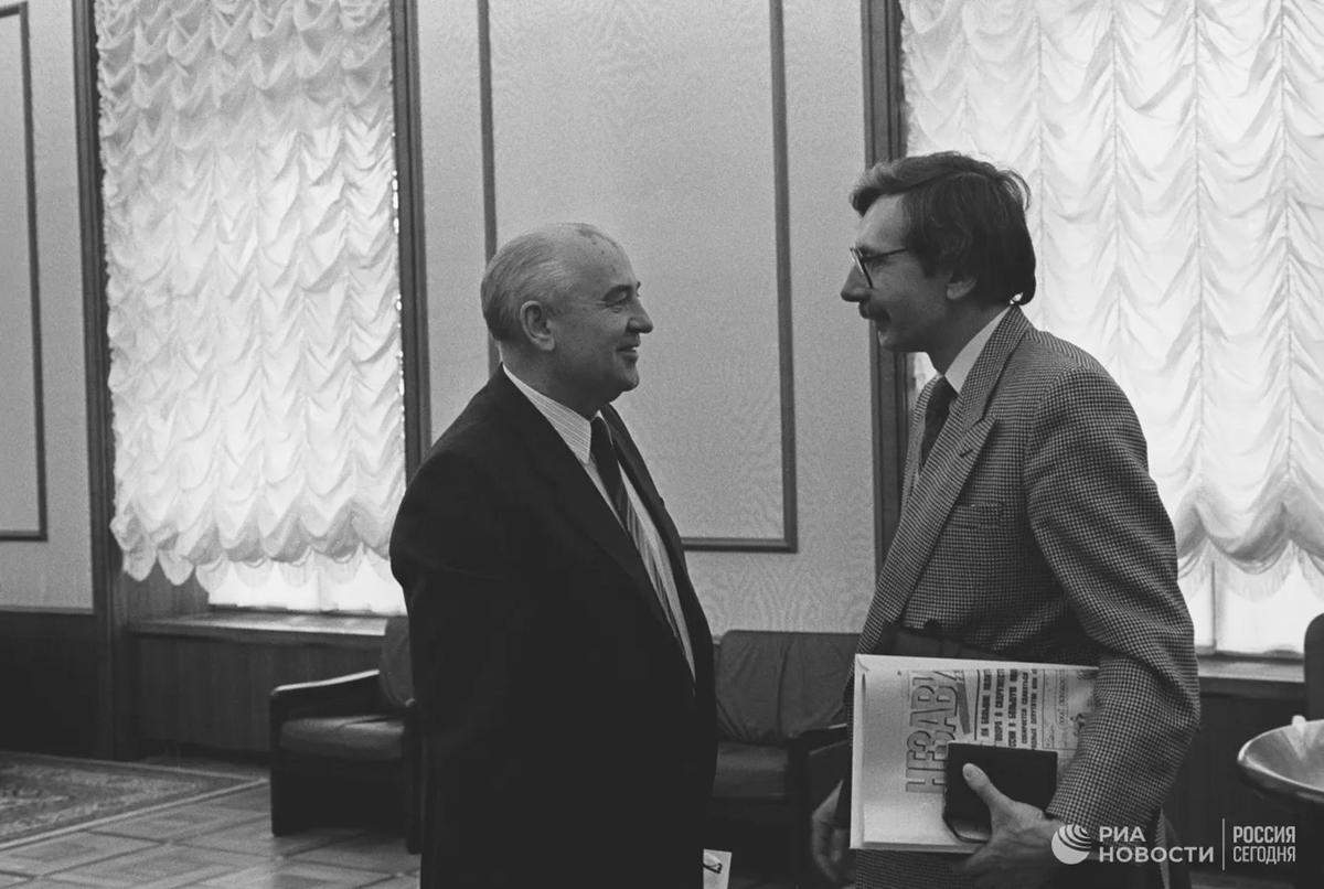 М.С. Горбачев и В. Третьяков. Фото: Борис Кауфман / РИА Новости