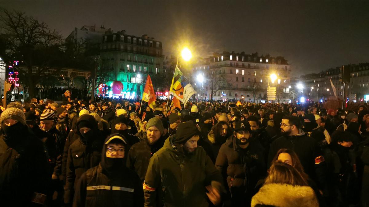Париж. Французы бастуют против повышения пенсионного возраста. Фото: Юрий Сафронов / «Новая газета»
